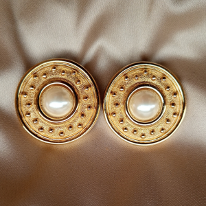 DIOR GOLD PEARL EARRING